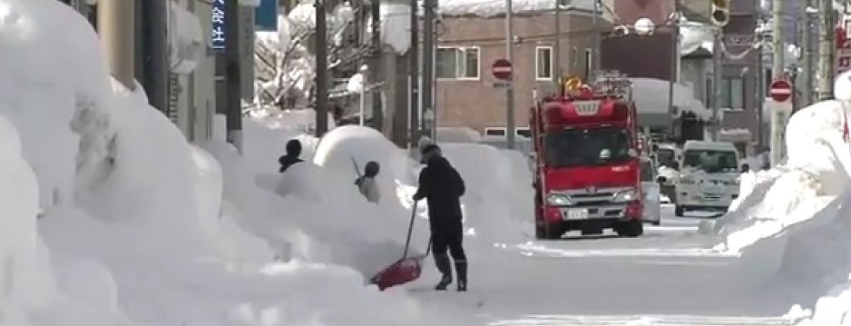 Frio intenso atinge várias áreas do Japão